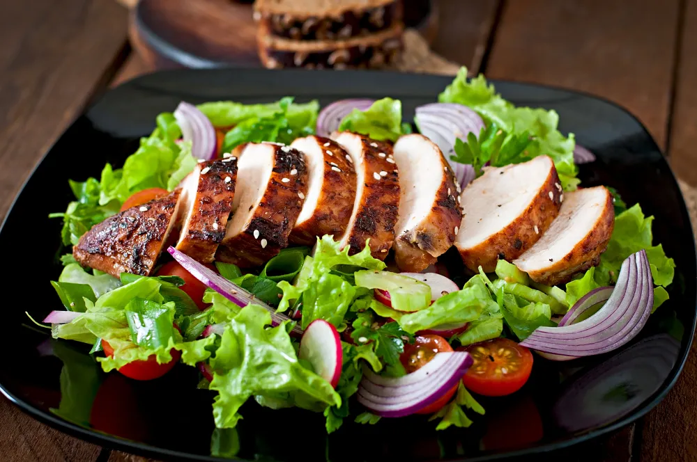 Grilled Chicken Salad Recipe - Healthy Salad - High Protein Meal - Summer Recipe - Easy Dinner