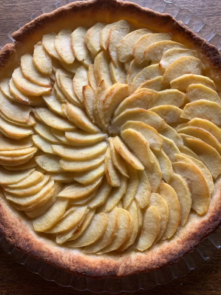 Chinon Apple Tarts - French apple tart - easy apple dessert - homemade tarts - classic French pastries