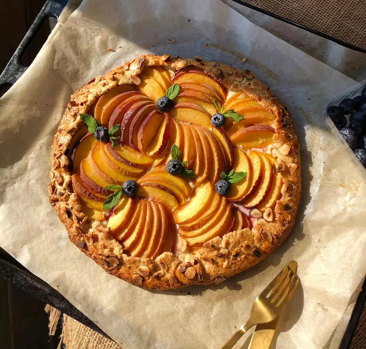 Chinon Apple Tarts - French apple tart - easy apple dessert - homemade tarts - classic French pastries