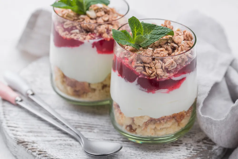 Eton Mess - British strawberry dessert - easy meringue dessert - summer dessert recipe - whipped cream and strawberries