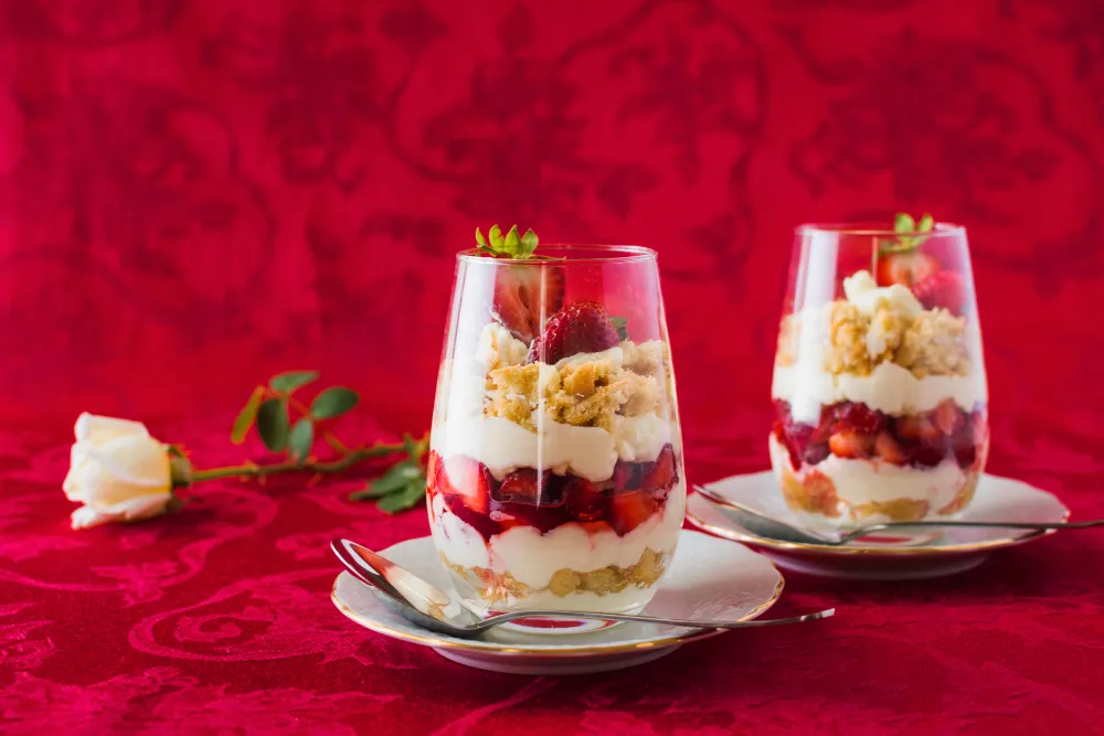 Eton Mess - British strawberry dessert - easy meringue dessert - summer dessert recipe - whipped cream and strawberries